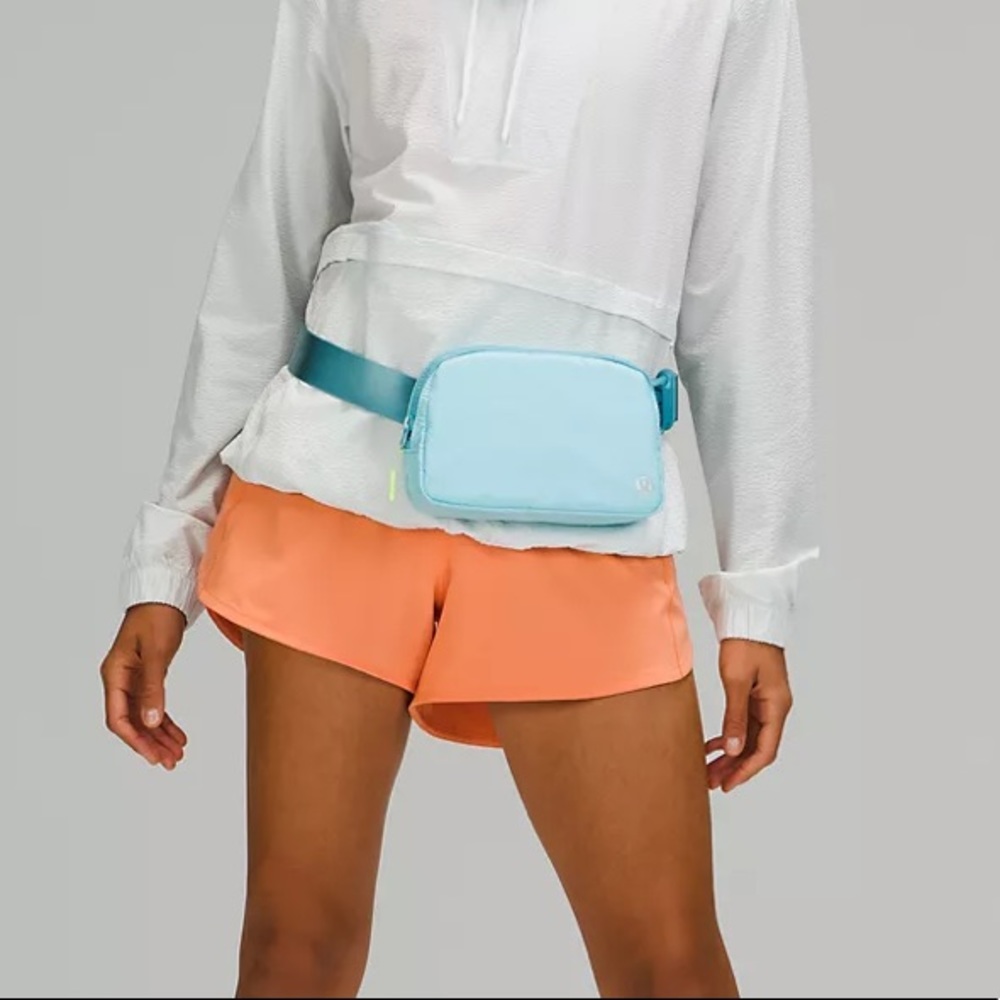 Lululemon Everywhere Belt Bag 1L